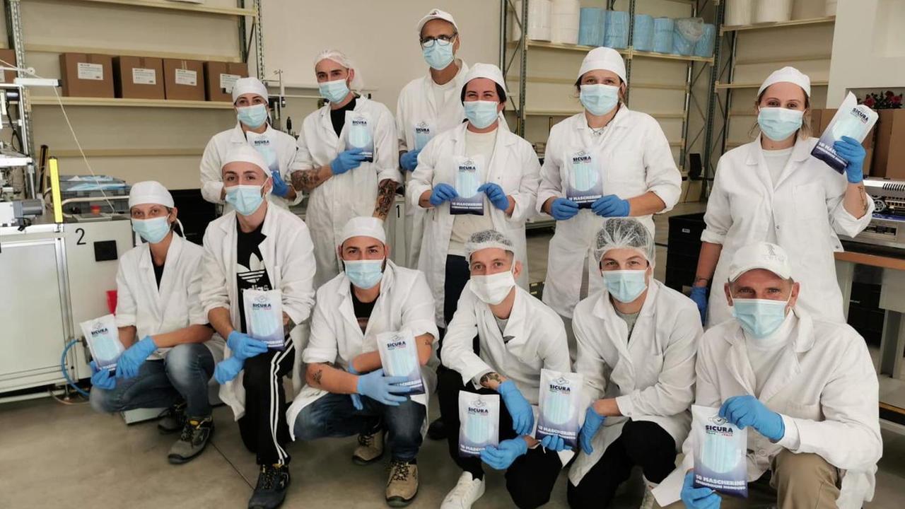 Lo staff di “Sicura Mascherine”
