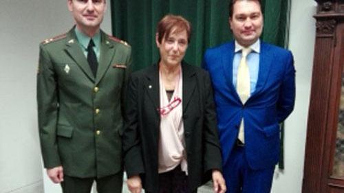 Marta Tongiani con due rappresentanti dell’ambasciata russa