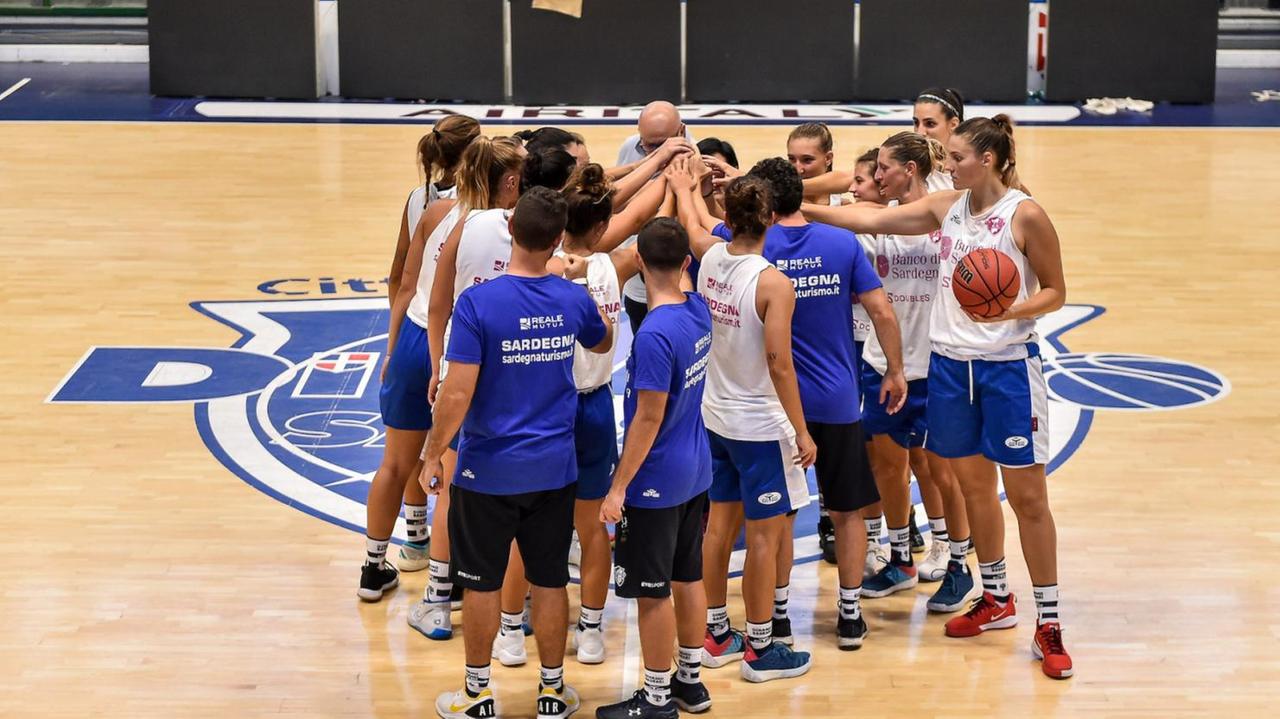 Dinamo femminile, diversi positivi: rinviata la partita con il Campobasso