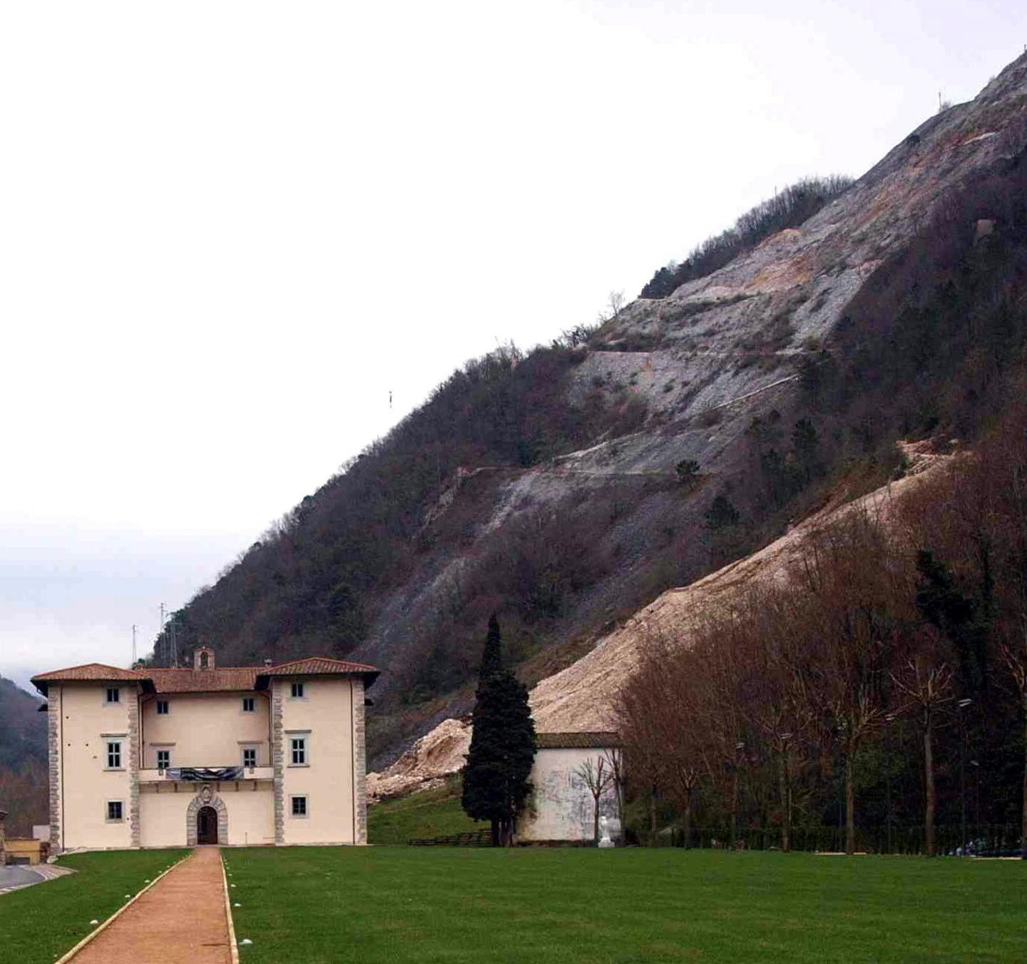 Il Parco boccia la riapertura della cava sopra Palazzo Mediceo