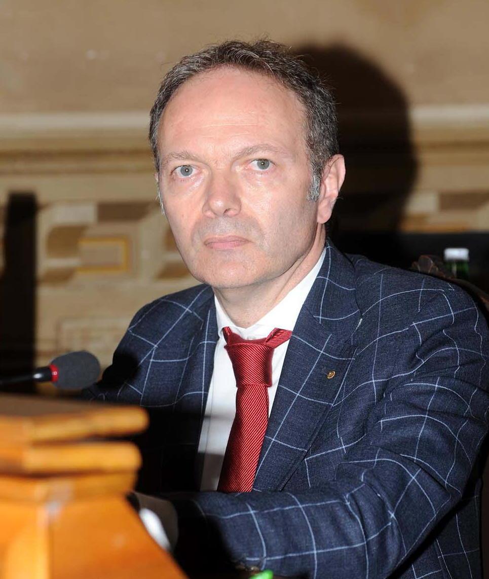 Ferracci in consiglio rientra da assessore 