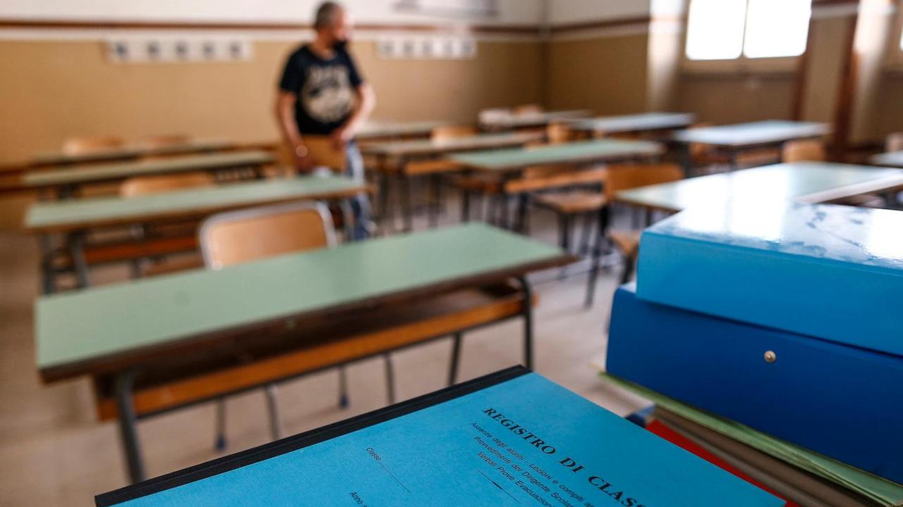 Voci in paese di un contagio E le aule rimangono vuote