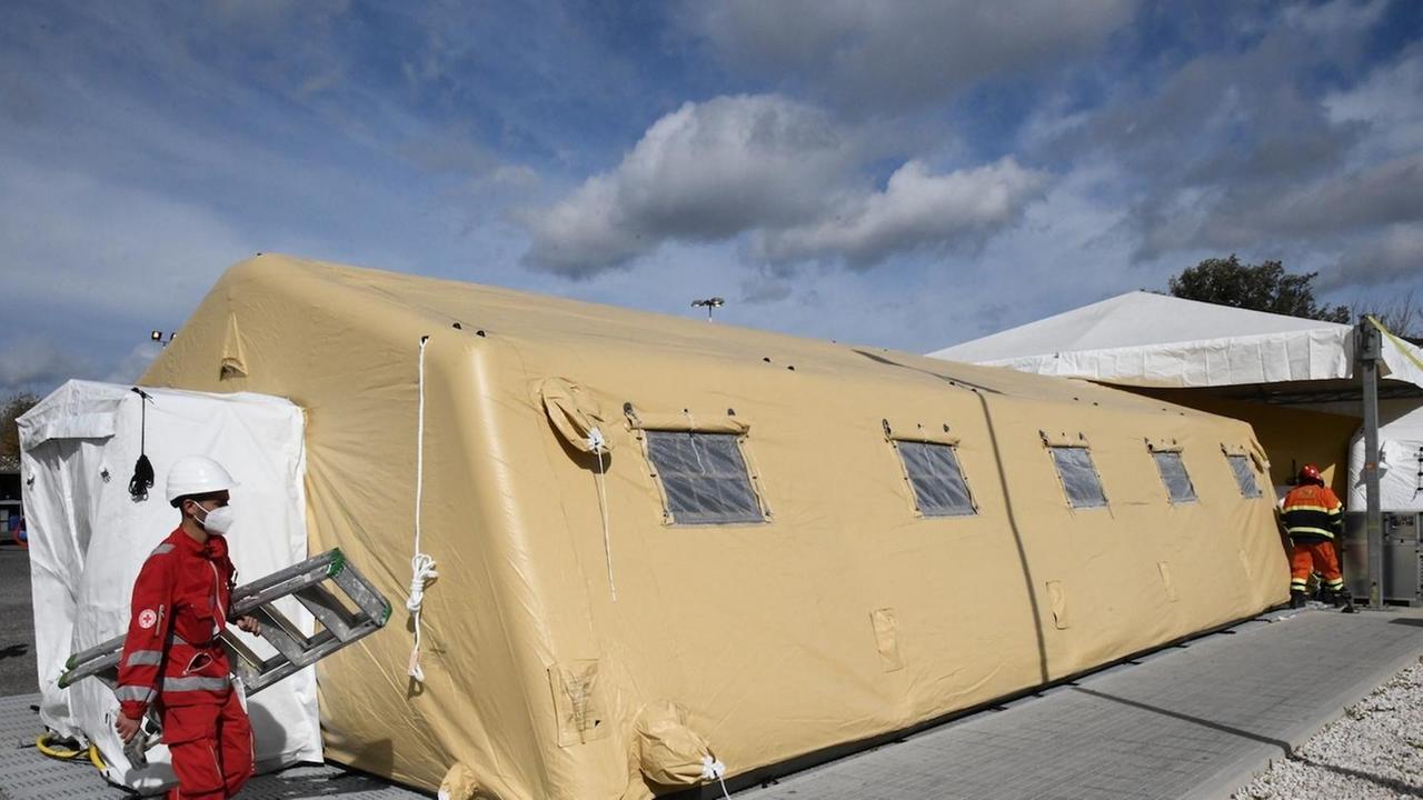 «Servono subito i medici militari»
