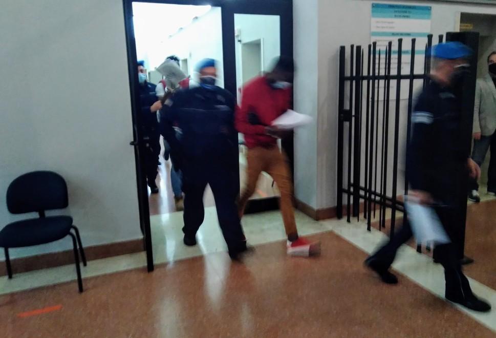 “General” scappava col Flixbus, preso il picchiatore del clan nigeriano di Ferrara