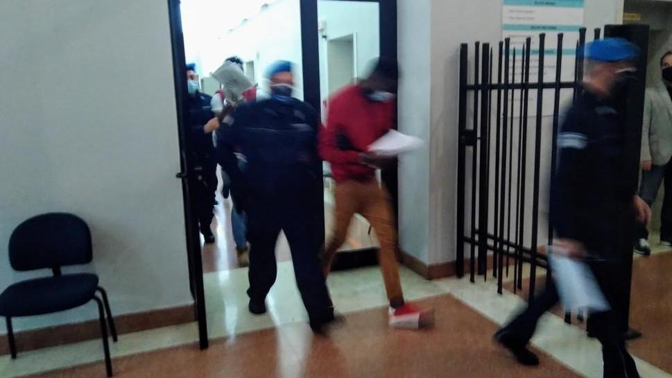 “General” scappava col Flixbus, preso il picchiatore del clan nigeriano di Ferrara