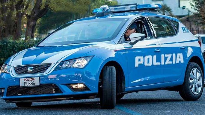 Modena, rapinano ottantenne in via Giardini. Arrestati due minorenni