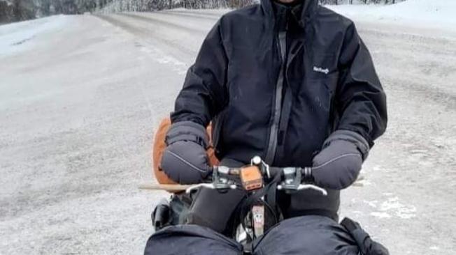 Giovane umbro andrà in bici su strada più a nord del mondo