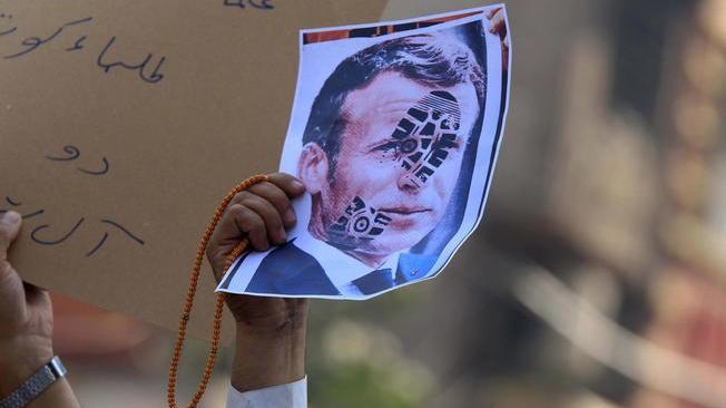 Macron, 'Io travisato da alcuni leader'