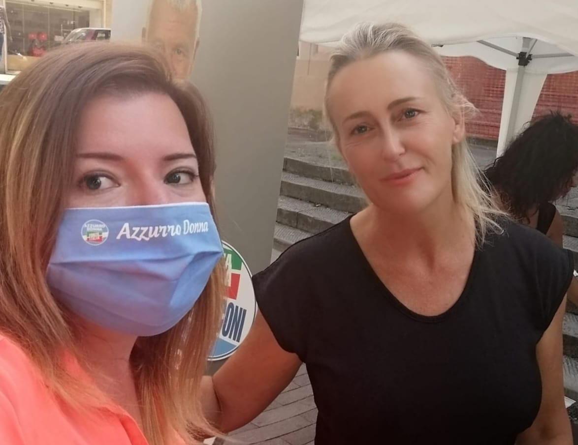 Alla stazione di Massa la biglietteria ora è chiusa 