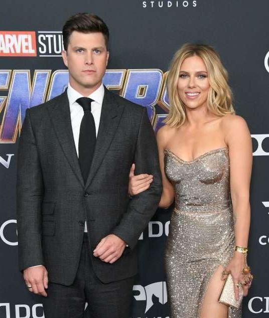 Terzo “sì” per Scarlett a nozze con Colin Jost