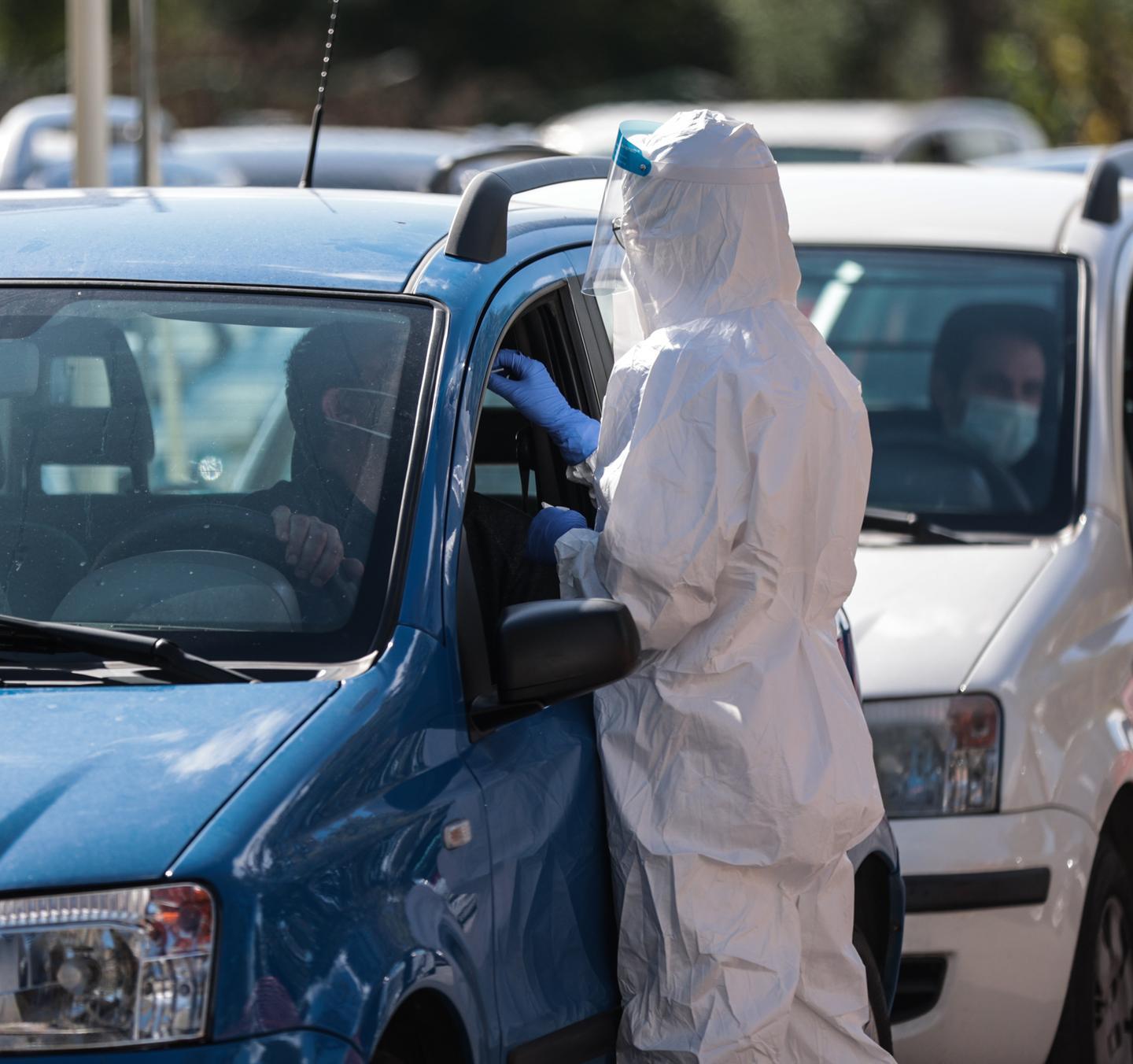 Nuovi contagi, altro picco: sono 264 in provincia