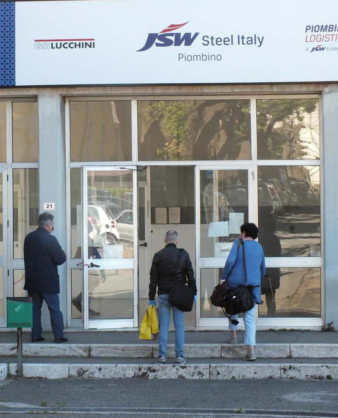 Al via la doppia timbratura Le Rsu: «Non era il momento» 