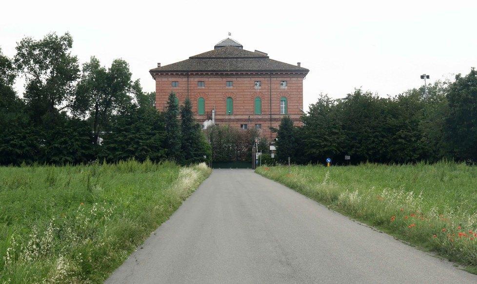 La crisi della Ferrarini Il Pd: «Il ministero induca al ritiro l’Amco»