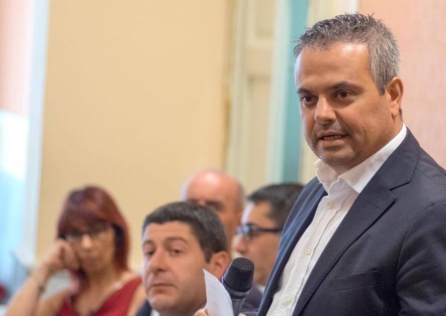 Tre positivi al Covid a Thiesi, si auto isola il sindaco Soletta 