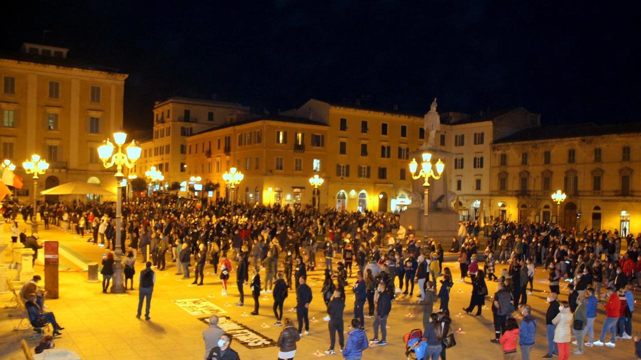 Veglia funebre per le partite Iva