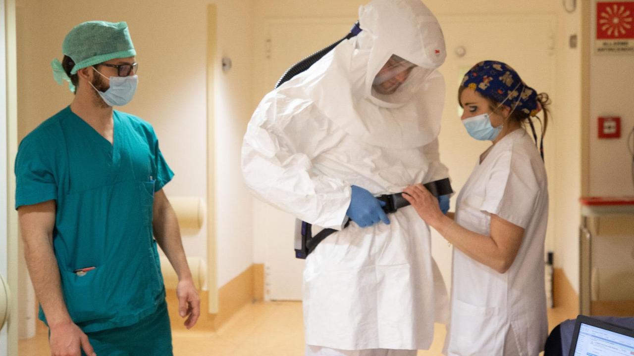 Ospedali invasi dai malati ma manca il personale: servono 1400 addetti