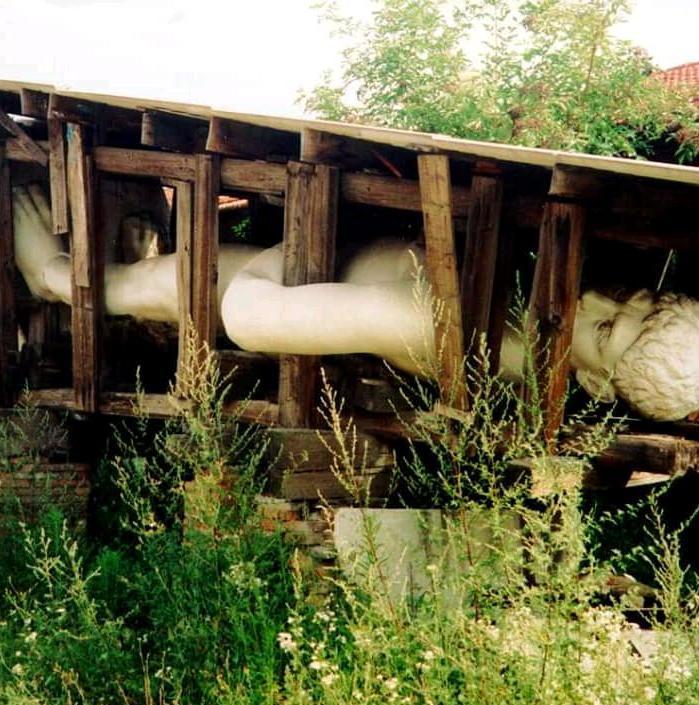 «Riportiamo a casa da Brescia il colosso di Dazzi in abbandono»