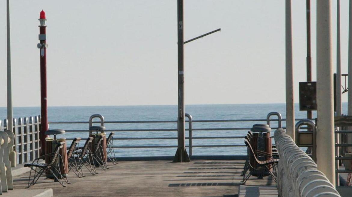 Slittano ancora i lavori al pontile al settembre del prossimo anno