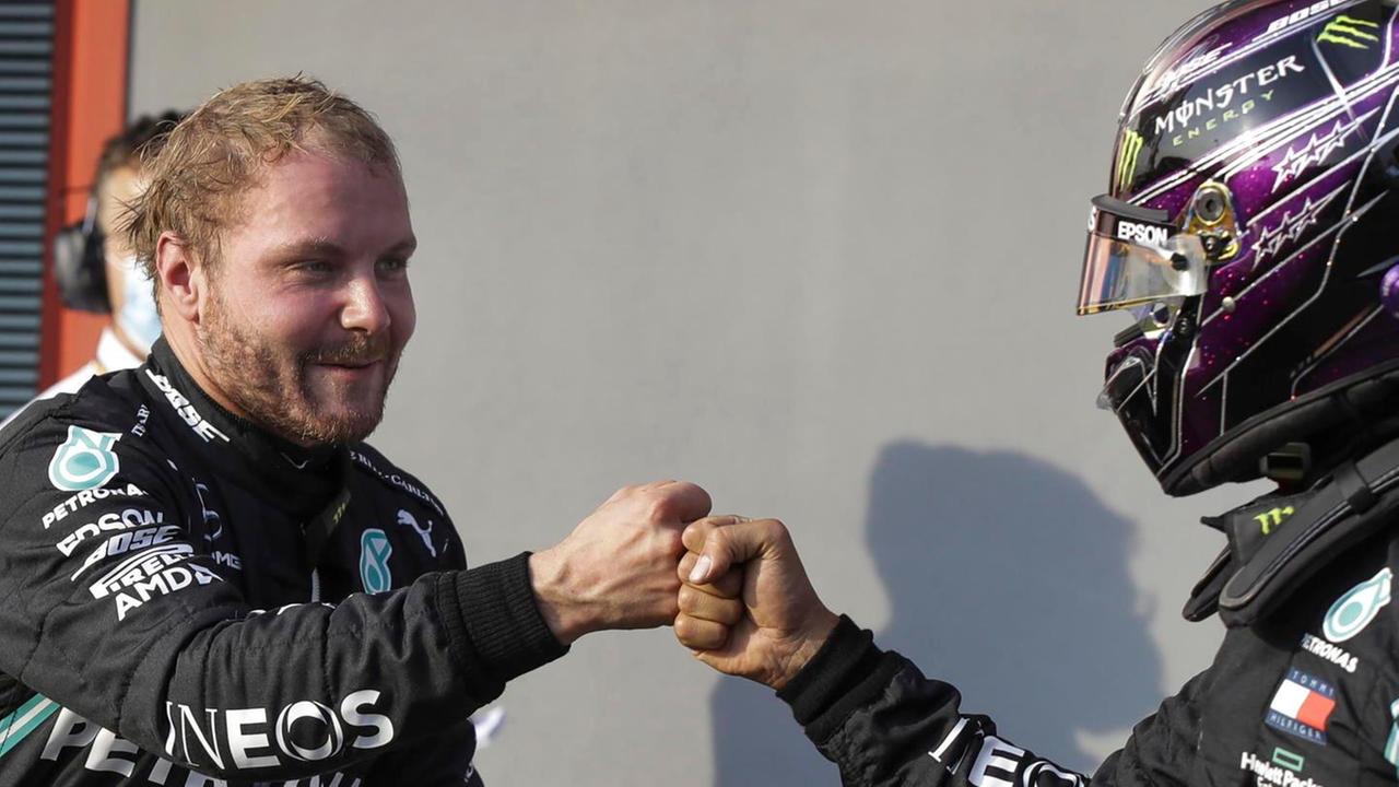 Imola esalta i piloti: «Bellissimo» Hamilton cannibalizza la pole