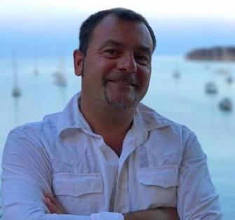«Buoni spesa natalizi per aiutare i negozi locali»
