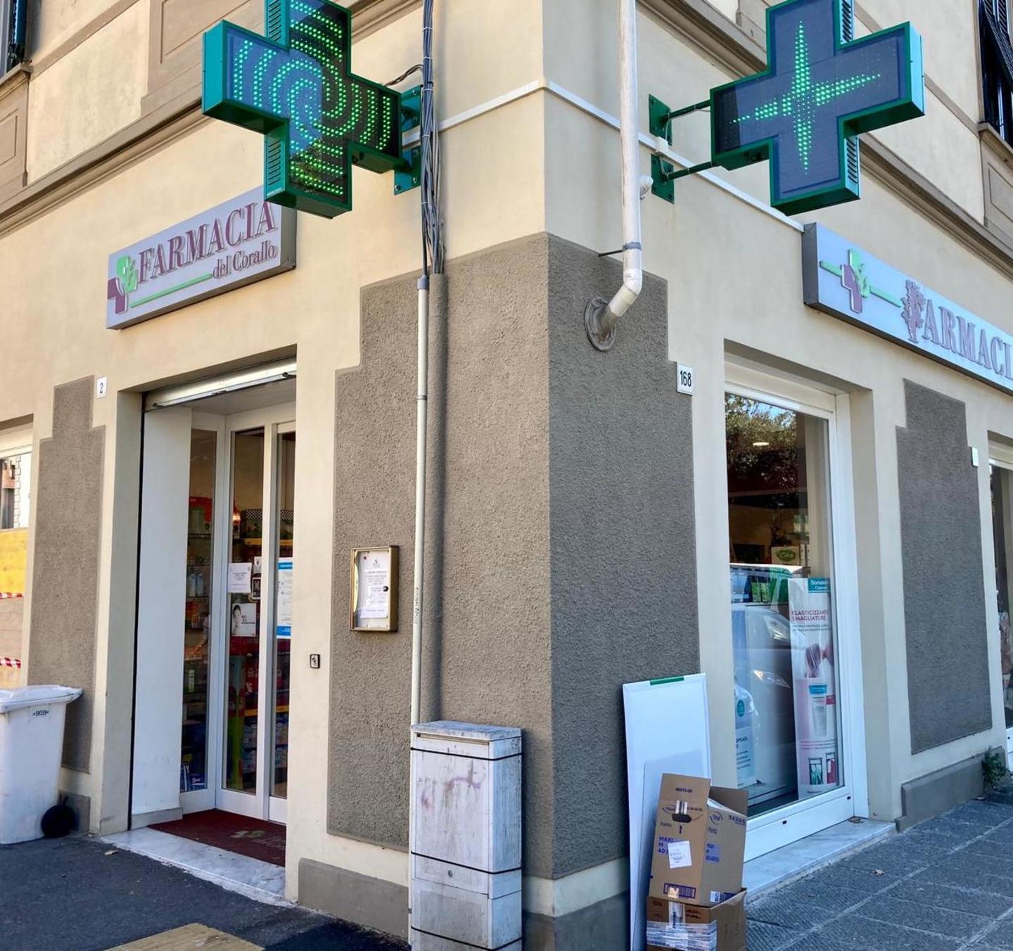 Tenta di rubare in farmacia: sorpresa e fermata dai clienti 
