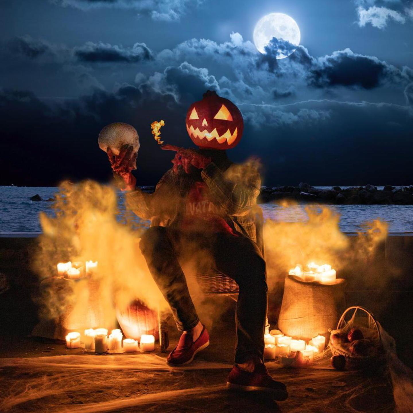 I Bagni Etruria e la cartolina per gli auguri di Halloween