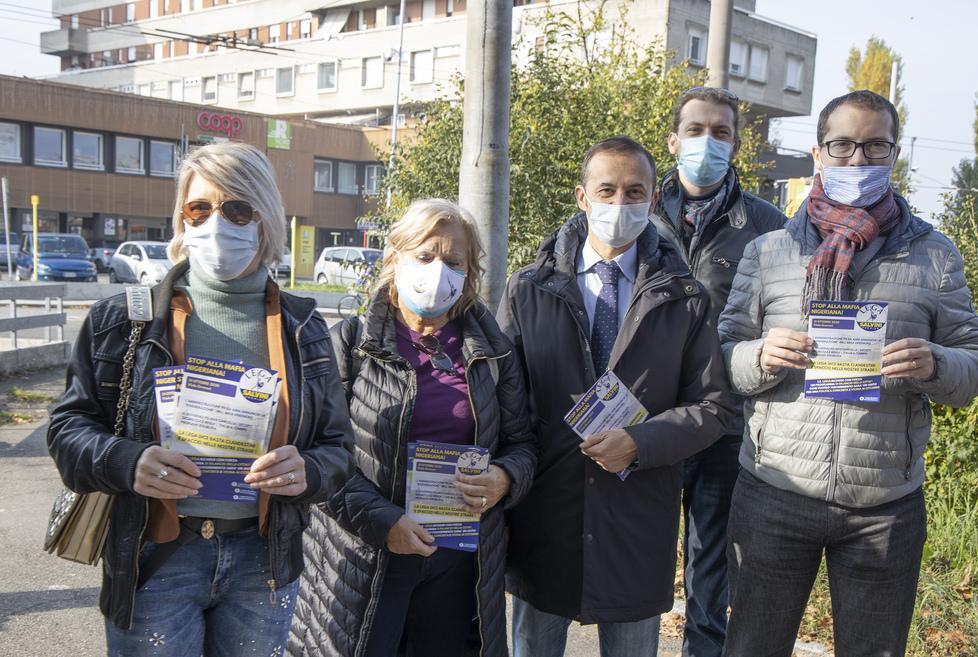 Flash mob della Lega «Troppa droga in città È la mafia nigeriana» 