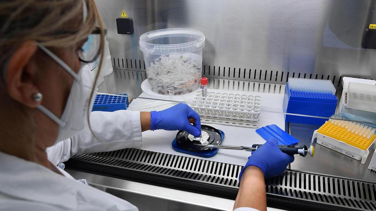 Tamponi in studi privati: in Sardegna la rivoluzione si ferma a metà