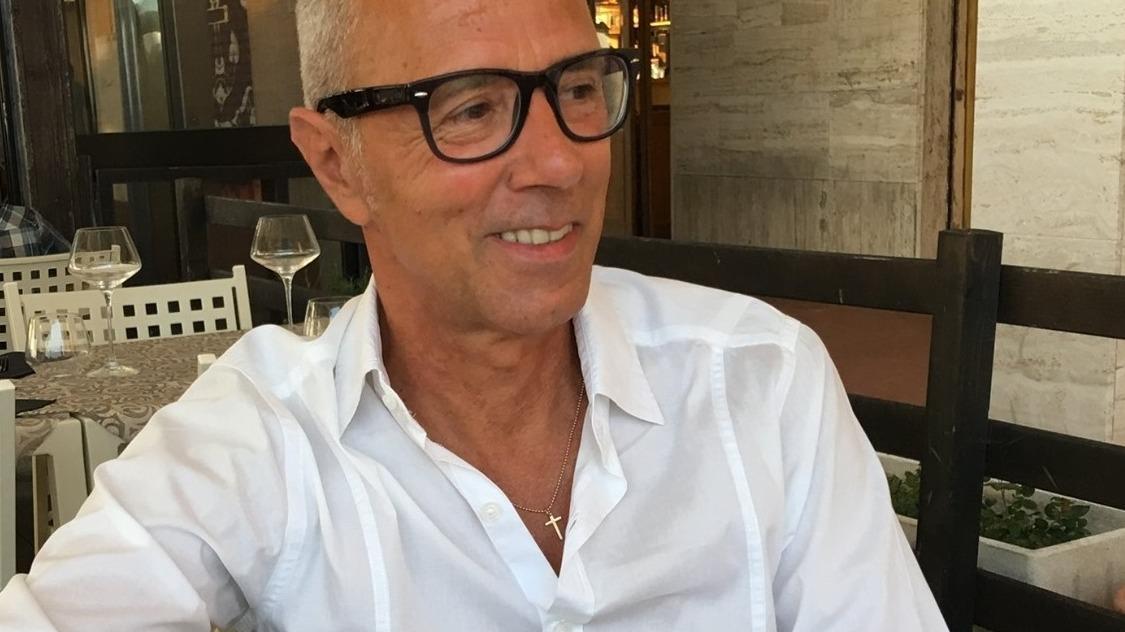 Arresto cardiaco a calcetto, Stefano è a casa: «Ringrazio chi mi ha salvato»