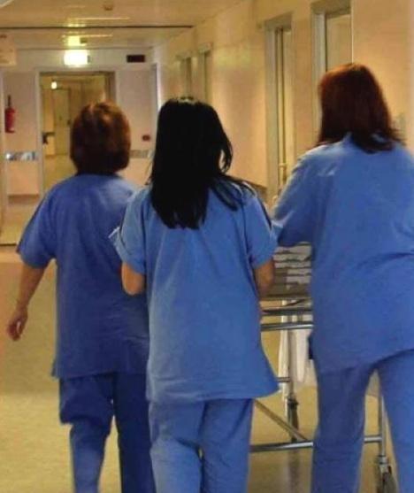 Cambio-camice pagato, ok anche agli arretrati: l'azienda ospedaliera sborserà 306mila euro 