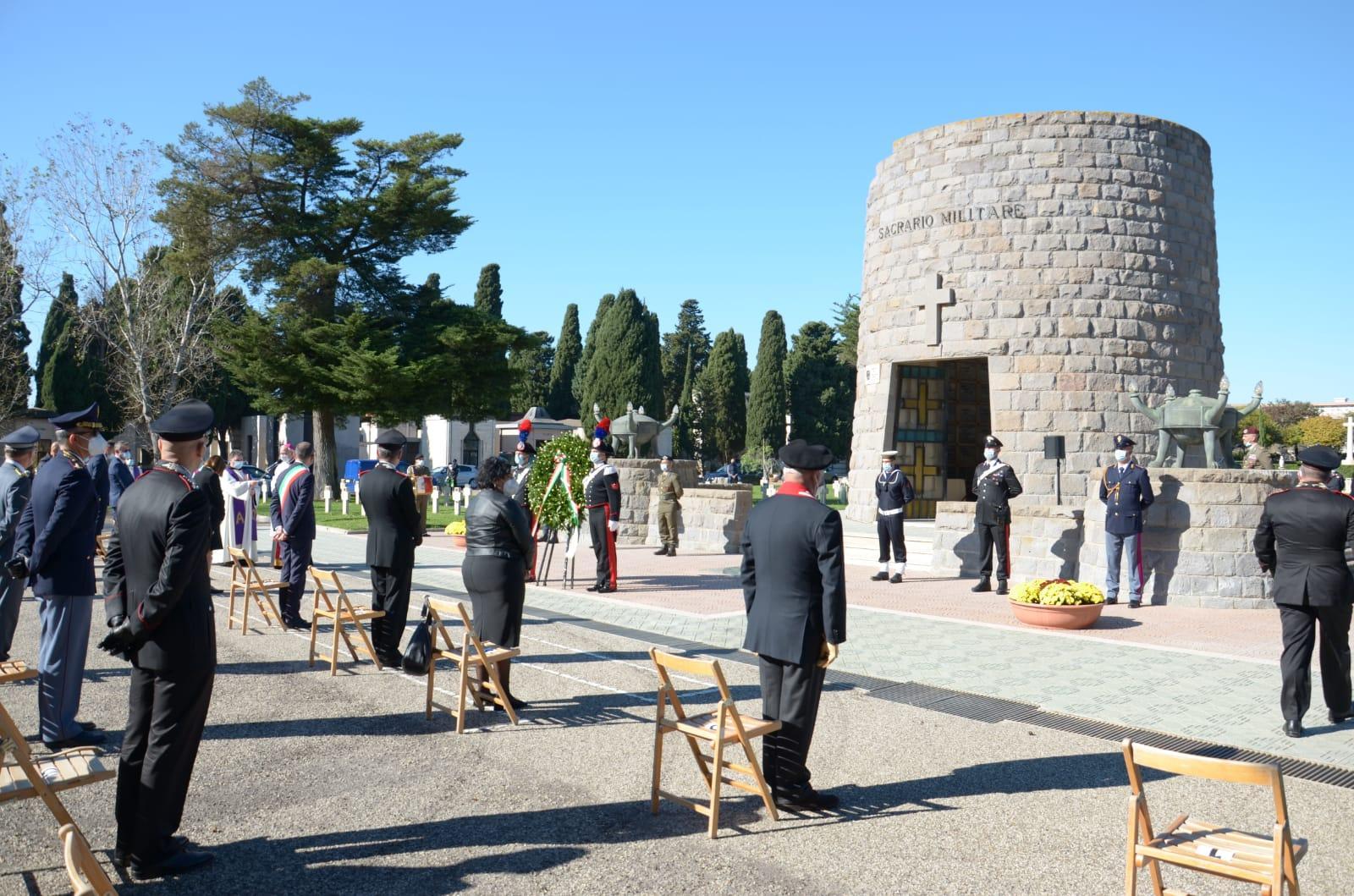 La cerimonia al Sacrario militare (le foto sono di Mario Rosas)