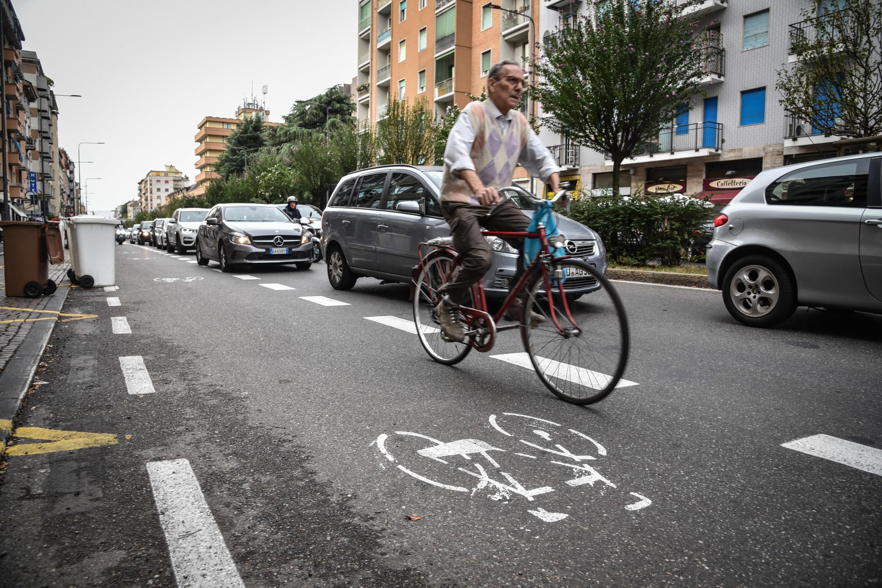 Il 3 novembre "click day" per il buono bici e monopattini: come ottenerlo e chi ne ha diritto