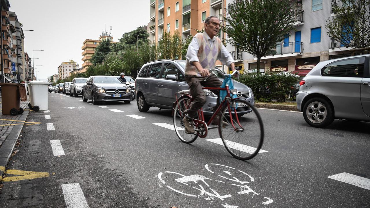Il 3 novembre "click day" per il buono bici e monopattini: come ottenerlo e chi ne ha diritto