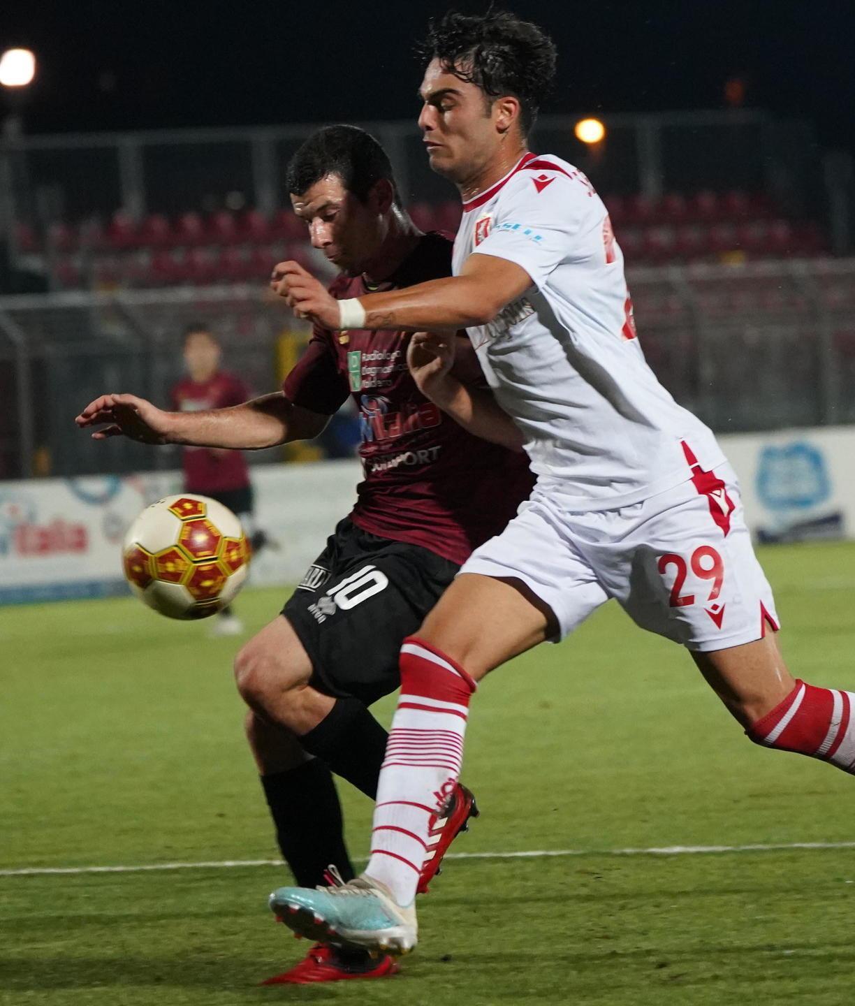 Gorelli segna in “zona Grifone” (all’89’) ma l’arbitro annulla per una carica: 0-0 
