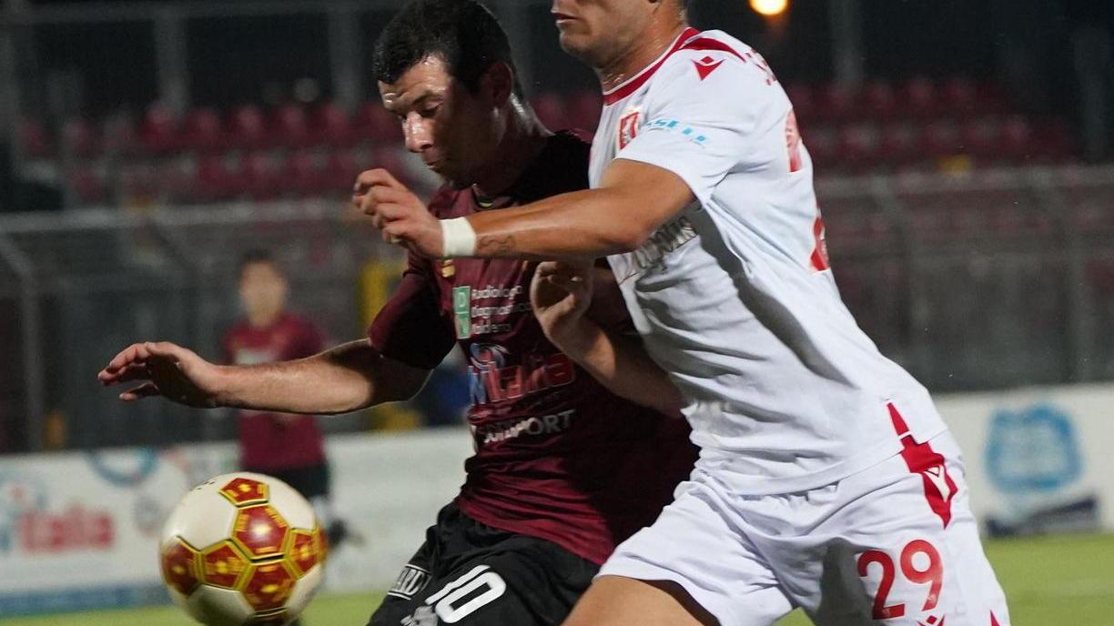 Gorelli segna in “zona Grifone” (all’89’) ma l’arbitro annulla per una carica: 0-0