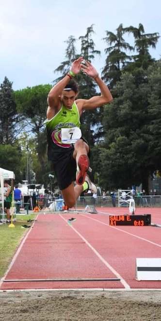 In un solo anno Elias Salmi passa dal calcio al titolo di “vicerè” d’Italia