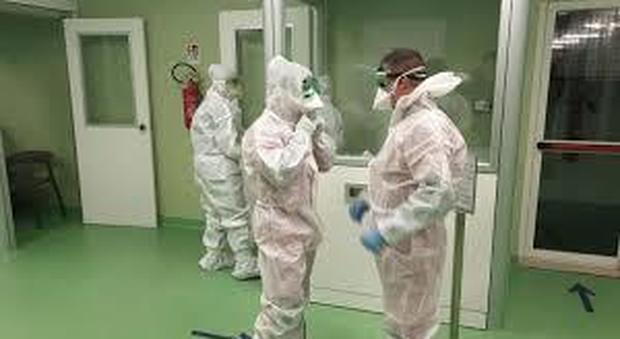Coronavirus, bimbo di un mese in terapia intensiva 