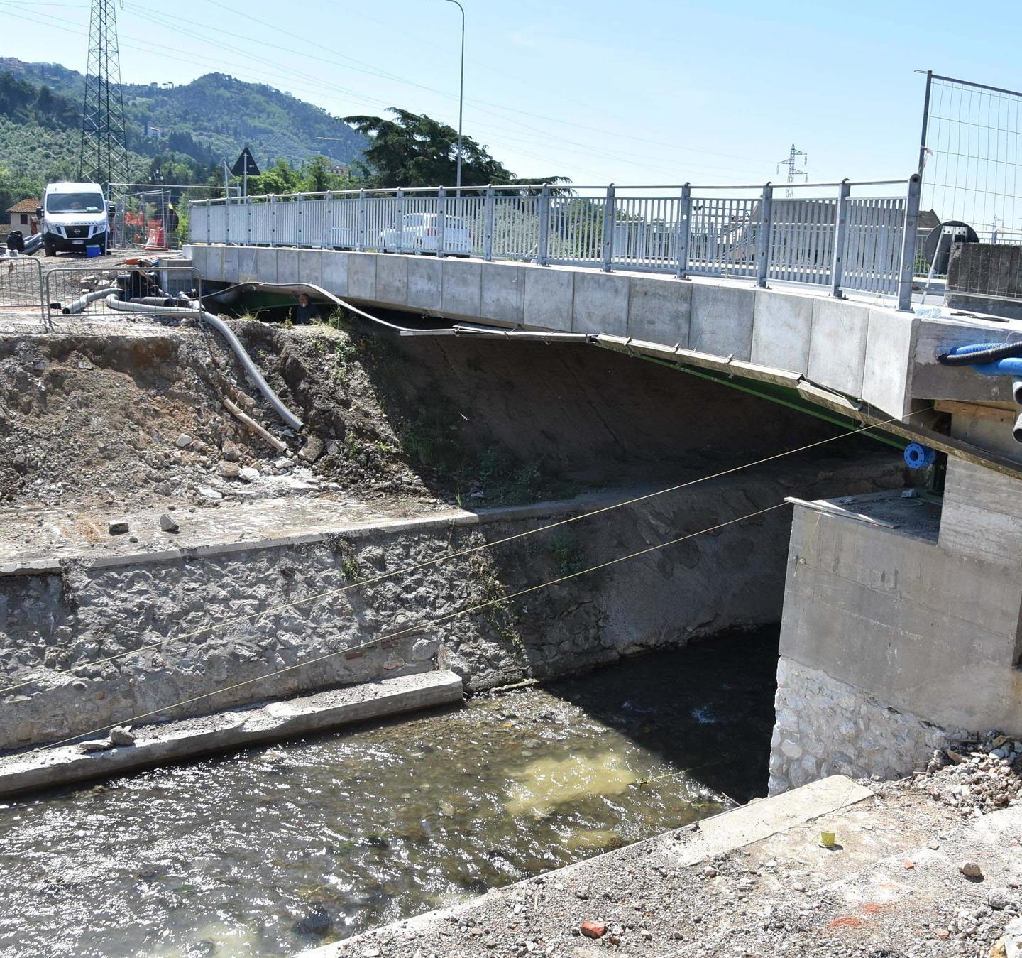 Una notte senz’acqua per i lavori a Ponte di Sasso 