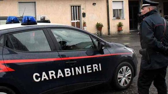 Botte alla moglie e ai figli arrestato dai carabinieri