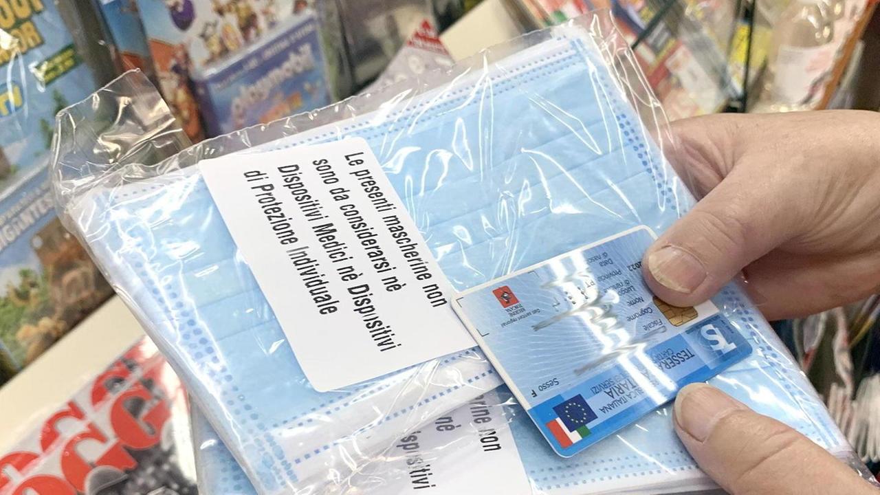 Arrivano 5 mascherine gratis a persona dalla Regione