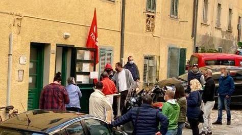 Patronato, in tanti in fila per le pratiche della Naspi