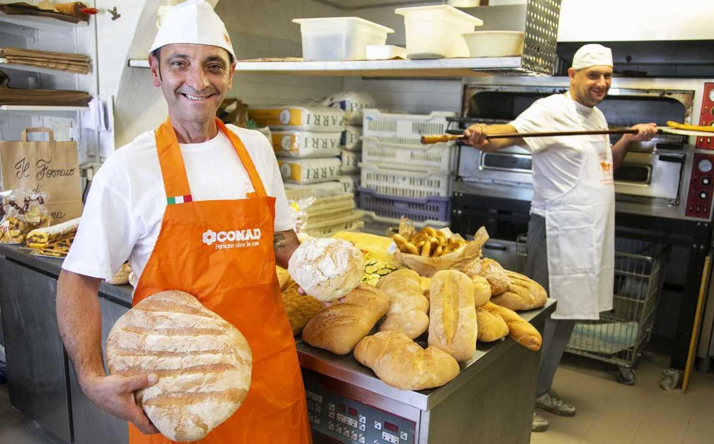 Schiaccia con uva o fiori di zucca? A Caldana si fa secondo la stagione 