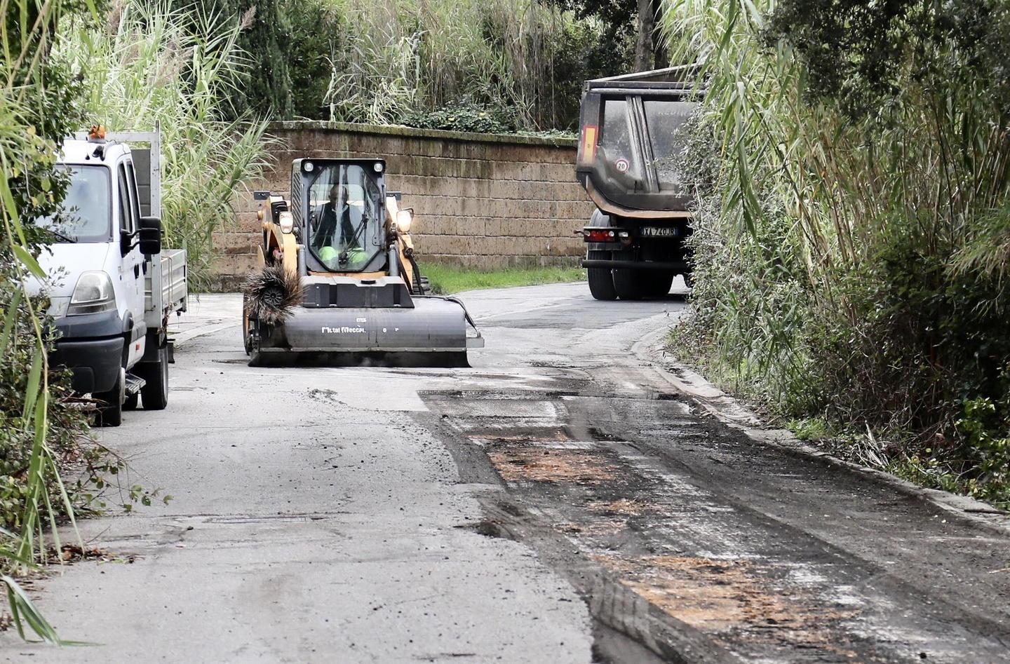 Addio buche, lavori iniziati E attenzione ai divieti