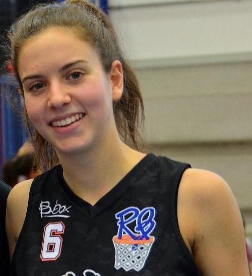 Francesca Bozzoli, tre anni nel Royal Basket Finale «Gioco e alleno, bellissimo»