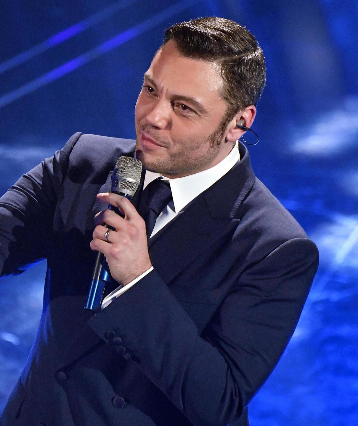 Tiziano Ferro, da venerdì il documentario sulla sua vita