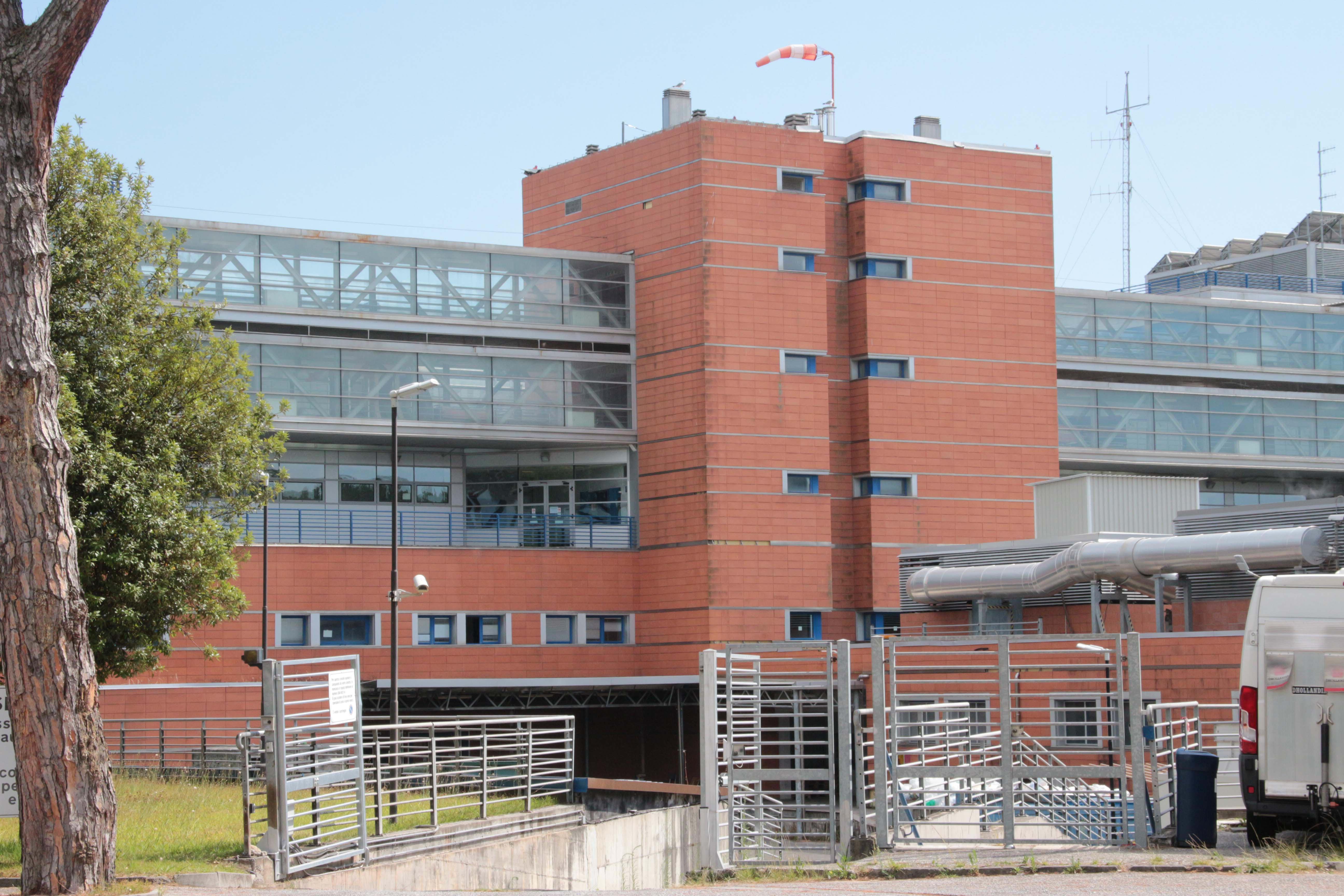 Tre medici del pronto soccorso del Versilia positivi 