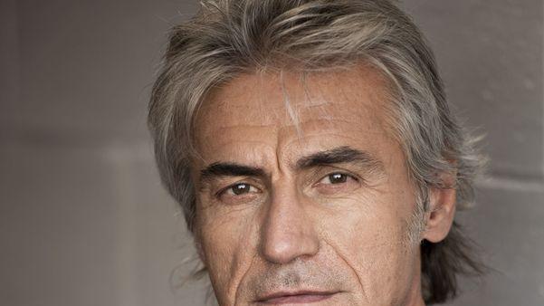 Luciano Ligabue svela sui social tutti i titoli della raccolta “77+7”