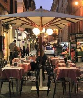 ”Funghi” per i dehors: via alla procedura veloce