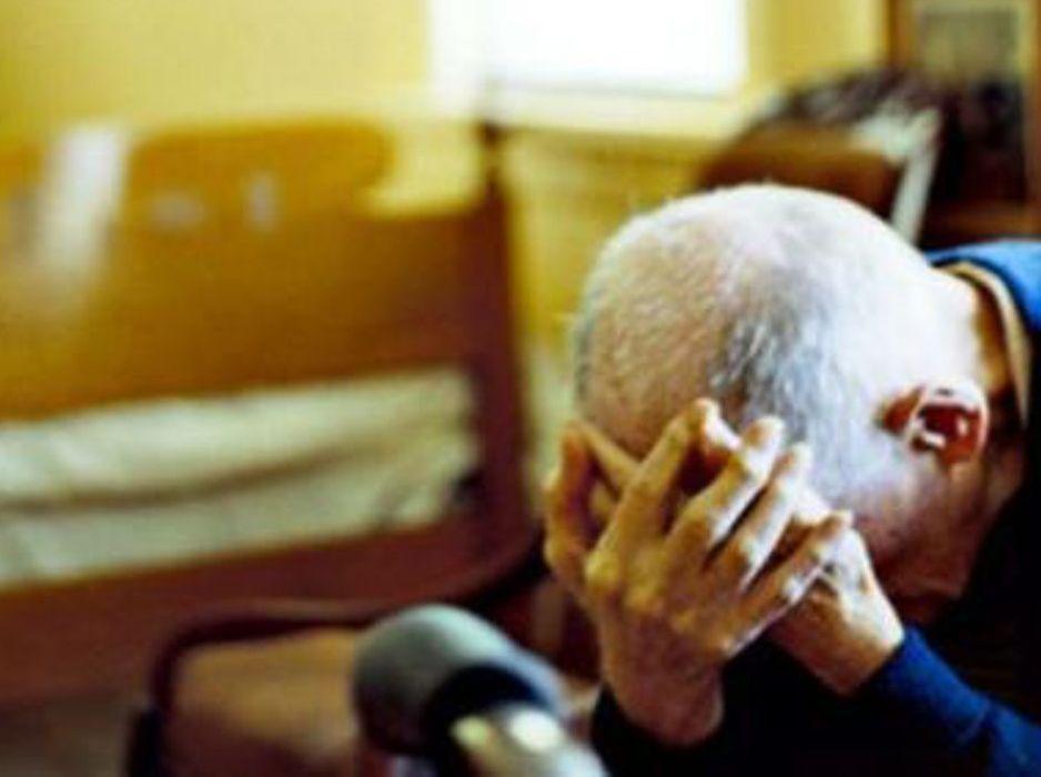 Minacce ai genitori: condanna a 3 anni 