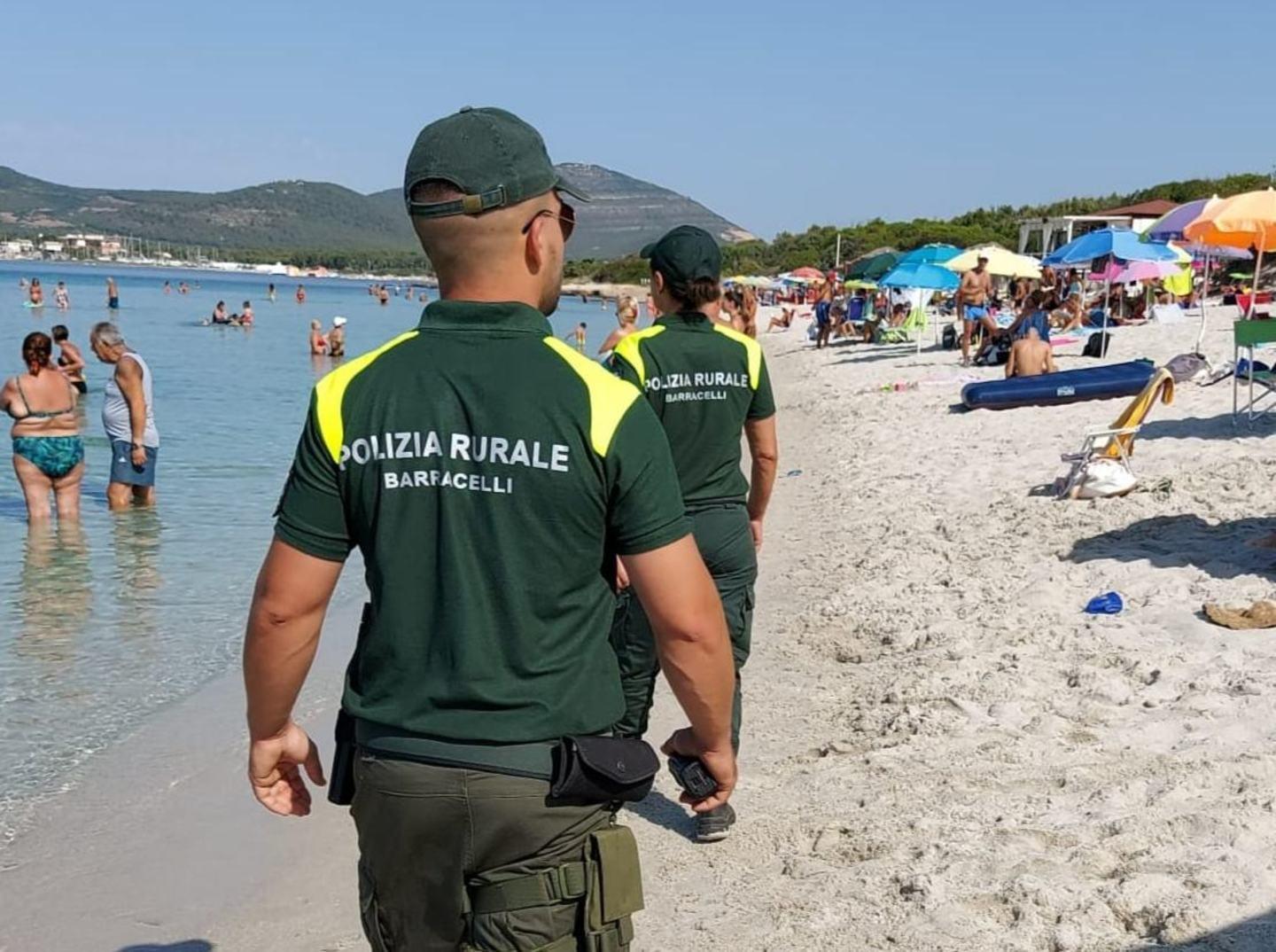 Insulti social ai barracelli: denunciati 